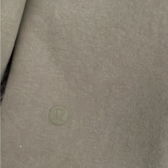 Lululemon loungeful Hoodie size 6 - Picture 3 of 5